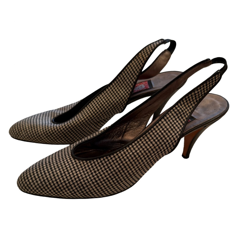 Vintage 80s Anne Klein Black and Tan sling backs